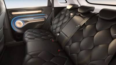 इलेक्ट्रिक कार विंडसर ईव्हीची विक्री ‘बुलेट’च्या वेगाने, 27 हजारांहून अधिक कारची विक्री