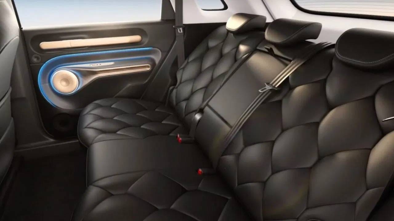 इलेक्ट्रिक कार विंडसर ईव्हीची विक्री ‘बुलेट’च्या वेगाने, 27 हजारांहून अधिक कारची विक्री इलेक्ट्रिक कार विंडसर ईव्हीची विक्री ‘बुलेट’च्या वेगाने, 27 हजारांहून अधिक कारची विक्री