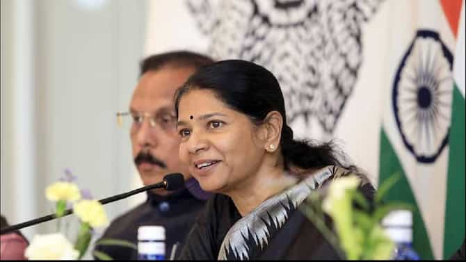 भारताची राष्ट्रीय भाषा कोणती? DMK खासदार कनिमोझी यांच्या उत्तरावर टाळ्यांचा कडकडाट, तुम्ही पण म्हणाल लाजबाब, Video पाहाच