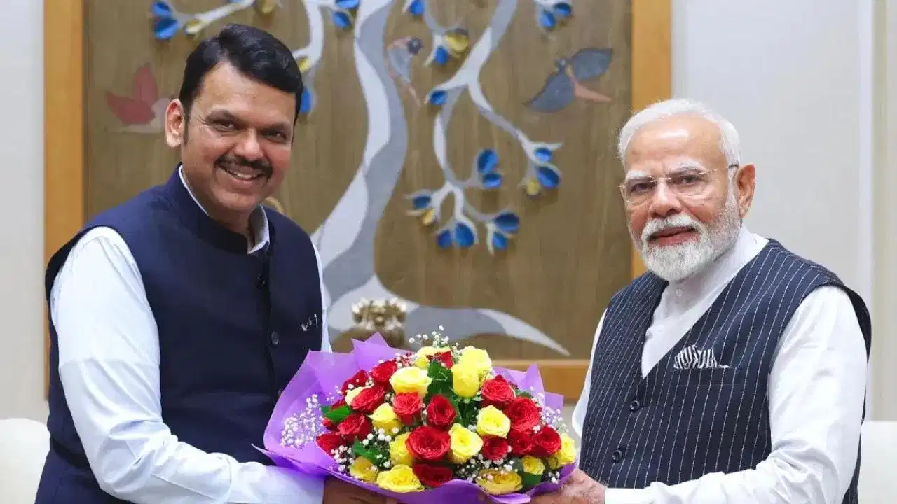 मोदी सरकारची ११ वर्षे! मोफत अन्नधान्य, सर्वांना घरे; फडणवीसांना दिली विकासकामांची माहिती