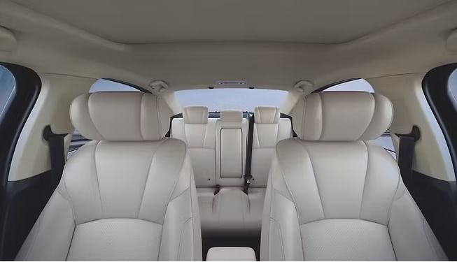 Honda लाँच करणार एकामागोमाग 5 अफलातून कार, इलेक्ट्रीक आणि हायब्रिड कारवरही असणार फोकस