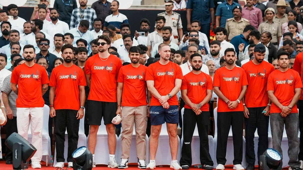 Bangalore Stampede : बंगळुरुतील दुर्घटनेनंतर आरसीबीचा मोठा निर्णय, मृतांच्या कुटुंबियांना 10 लाख रुपयांची मदत जाहीर