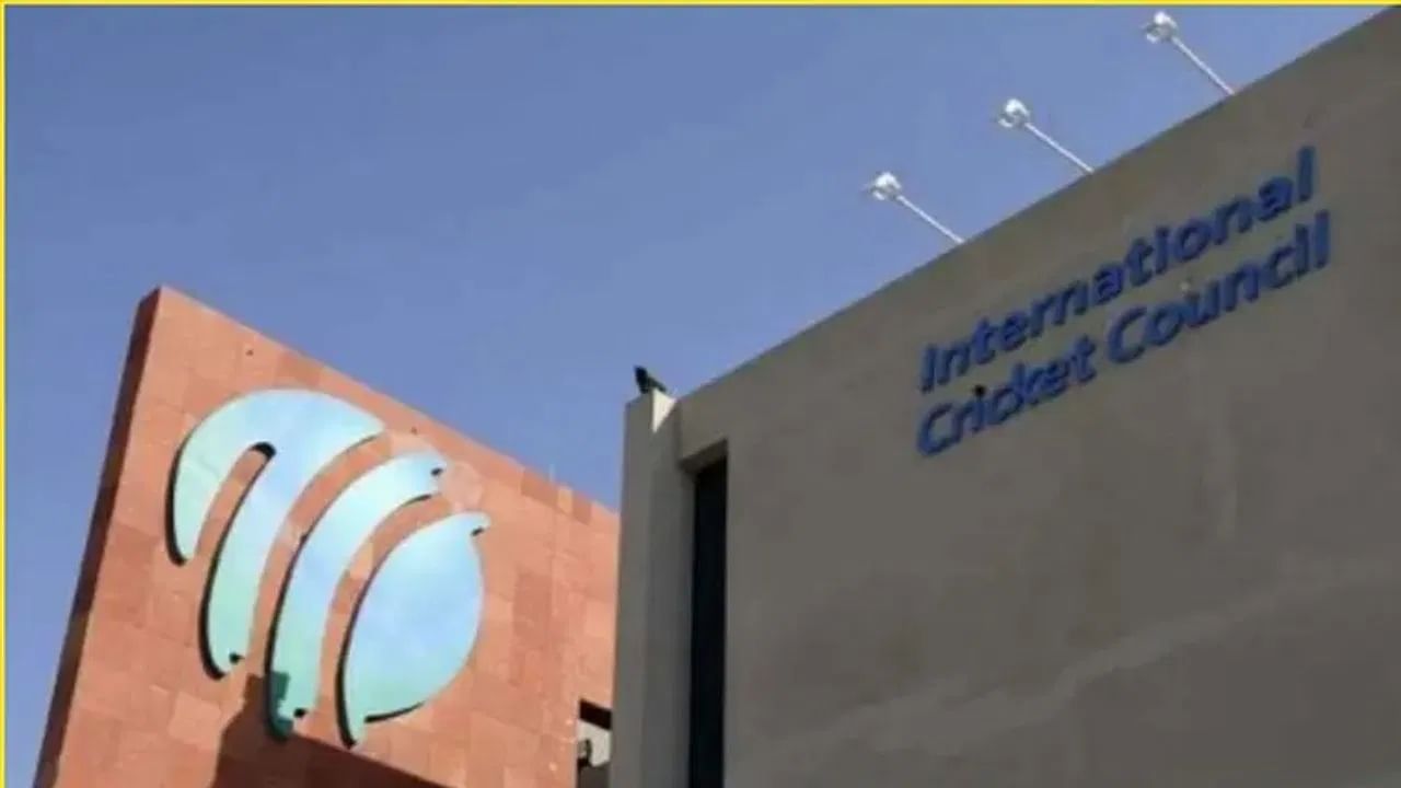 Icc : इंग्लंडला पहिल्या सामन्यानंतर आयसीसीकडून मोठा झटका, टीम इंडिया विरुद्धची एक चूक महागात