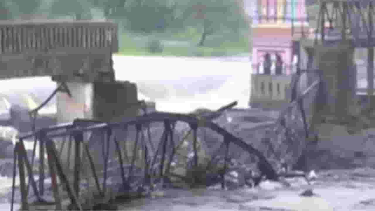 Indryani Bridge Collapse : कुंडमळा पूल दुर्घटना; 6 वर्षांच्या चिमुकल्यासह चौघांचा मृत्यू, शोधमोहीम सुरूच