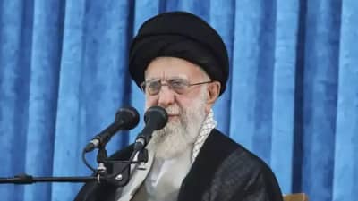 इस्त्रायलच्या धमकीला इराणचे सुप्रीम लीडर खामेनेई घाबरले, घर सोडून परिवारासह अंडरग्राउंड बंकरमध्ये