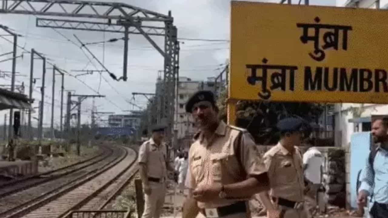 मुंब्रा लोकल अपघातील चार जखमींवर 16 डॉक्टरांची टीम करणार शस्त्रक्रिया, पोलिसांकडून अकस्मात मृत्यूची नोंद