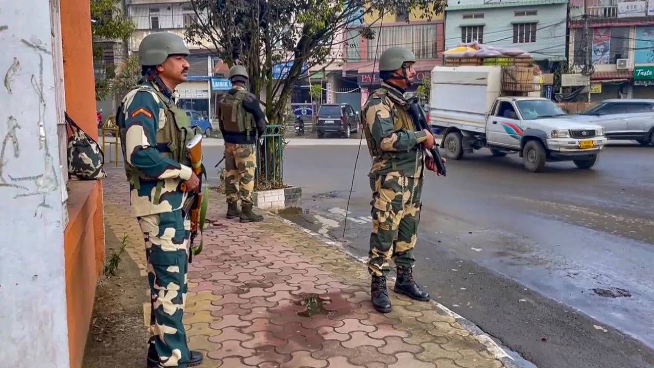 मणिपूर पुन्हा अशांत! पाच जिल्ह्यांत इंटरनेट बंद, या कारणामुळे हिंसेचे लोण पसरले