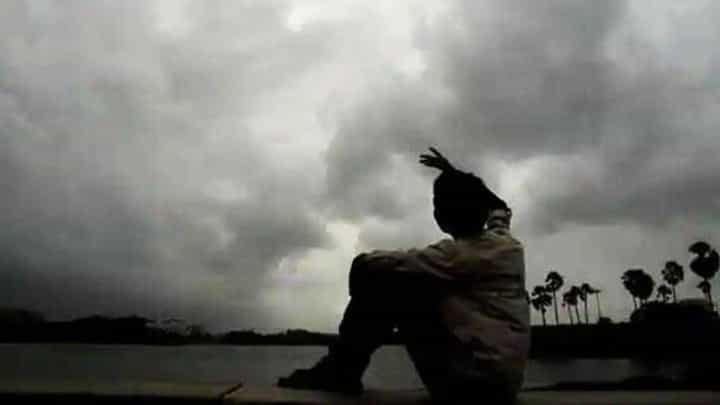 Maharashtra Weather : महाराष्ट्रात मान्सून दाखल मात्र विदर्भ प्रतिक्षेत, कधीपर्यंत वाट पाहवी लागणार? हवामान खात्यानं म्हटलं... Maharashtra Weather : महाराष्ट्रात मान्सून दाखल मात्र विदर्भ प्रतिक्षेत, कधीपर्यंत वाट पाहवी लागणार? हवामान खात्यानं म्हटलं...