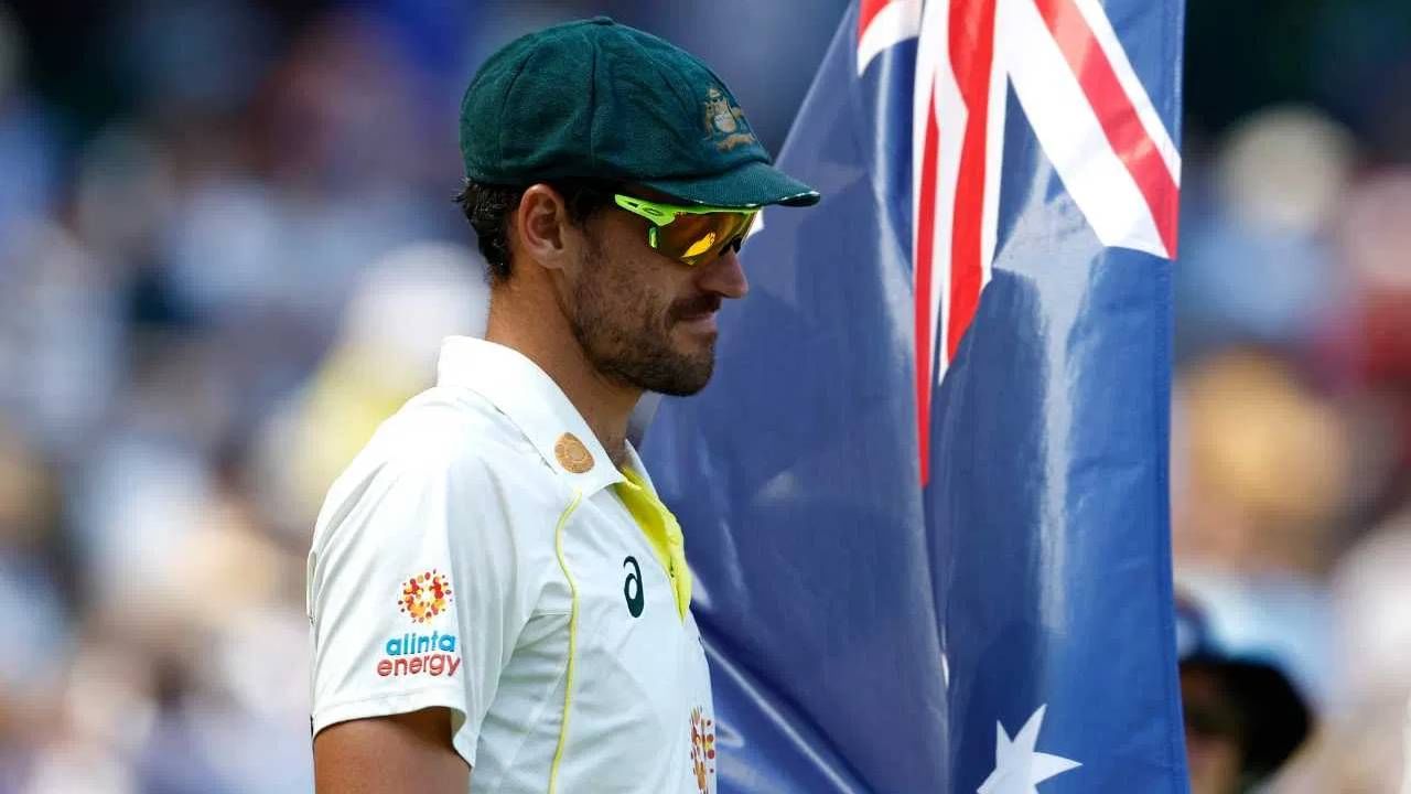 मिचेल स्टार्कने आयसीसी स्पर्धांमध्ये एकूण 13 नॉकआउट सामने खेळले आहेत. या काळात त्याने 25 विकेट्स घेतल्या आहेत. यासह, स्टार्क स्पार्कने आयसीसी स्पर्धांमध्ये नॉकआउट सामन्यांमध्ये सर्वाधिक विकेट्स घेणाऱ्या गोलंदाजाचा विश्वविक्रम प्रस्थापित केला आहे. (फोटो-Getty)