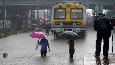 मुंबईत रेल्वे मार्गावर पाणी साचणार नाही..., रेल्वे कॉर्पोरेशनचे महत्वाचे पाऊल