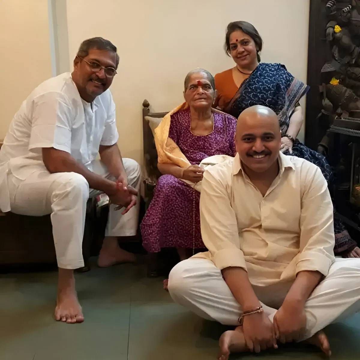 लग्नानंतर काही काळातच नाना आणि नीलकांती यांनी त्यांच्या पहिल्या मुलाचे स्वागत केले, पण अवघ्या अडीच वर्षांच्या वयात त्या मुलाने जगाचा निरोप घेतला. त्यानंतर त्यांचा मुलगा मल्हार याचा जन्म झाला.