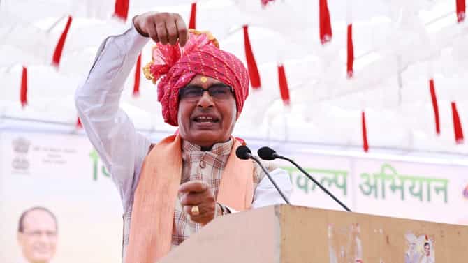 बनावट कीटकनाशके आणि खते तयार करणाऱ्या विरोधात कठोर कायदा, केंद्रीय मंत्री शिवराज सिंह चौहान यांचे प्रतिपादन