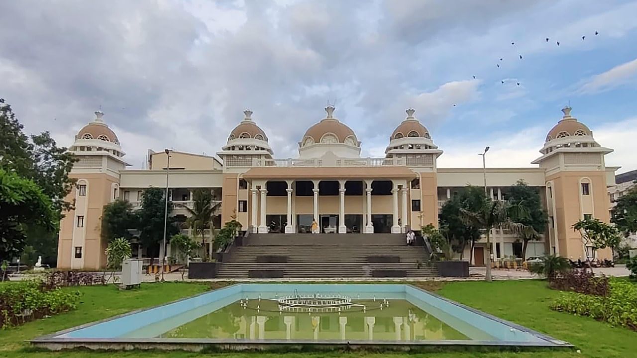 अदानी फाऊंडेशन आणि दत्ता मेघे अभिमत विद्यापीठ यांच्या सहयोगाने ग्लोबल सेंटर ऑफ एक्सलन्सची स्थापना