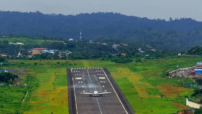 Air India Plane Crash : भारतातले 5 खतरनाक रन-वे, एक्सपर्ट पायलटसाठी सुद्धा इथे टेकऑफ आणि लँडिग चॅलेंजिग