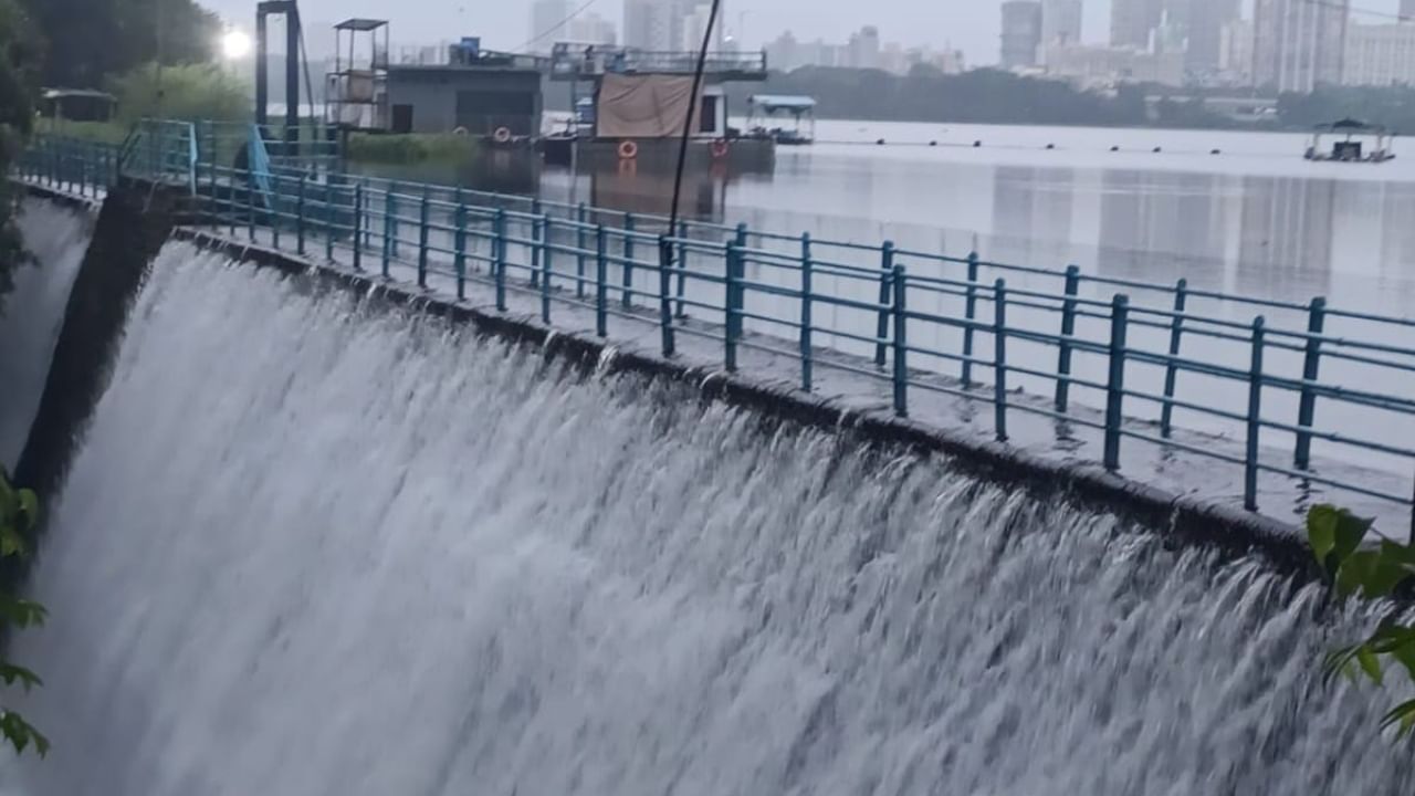 मुंबईकरांसाठी गुडन्यूज... पाऊस सुरू होताच पहिला तलाव भरला; उद्योग क्षेत्रालाही फायदा