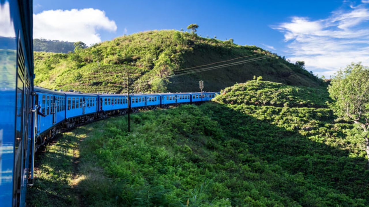 निसर्गाचे सौंदर्य ते उंच डोंगरावरून 'हे' 5 रेल्वेप्रवास एकदा तरी आयुष्यात कराच