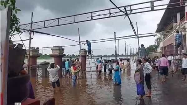 कृष्णा-पंचगंगा नदीच्या पाणलोट क्षेत्रात मुसळधार पाऊस झाला. यामुळे कृष्णा नदीच्या पाणी पातळीत लक्षणीय वाढ झाली आहे. २१ जून रोजी पहाटे नृसिंहवाडी येथील प्रसिद्ध श्री दत्त मंदिरातही नदीचे पाणी पोहोचले.