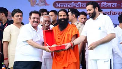 योग हा सनातन धर्माचा सार, आंतरराष्ट्रीय योग दिनानिमित्त रामदेव बाबांचे भाष्य