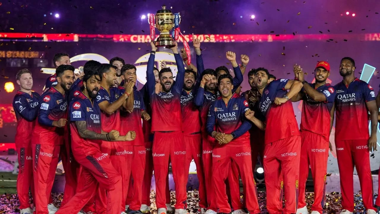 RCB vs PBKS IPL 2025 Final Score And Updates : आरसीबीचा विराट विजय, पंजाबवर 6 धावांनी मात करत पहिल्यांदा जिंकली आयपीएल ट्रॉफी