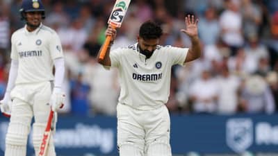 Video : ऋषभ पंतला डिफेंसिव बॅटिंगचा बसला फटका, काय म्हणाला ते सर्व रेकॉर्ड