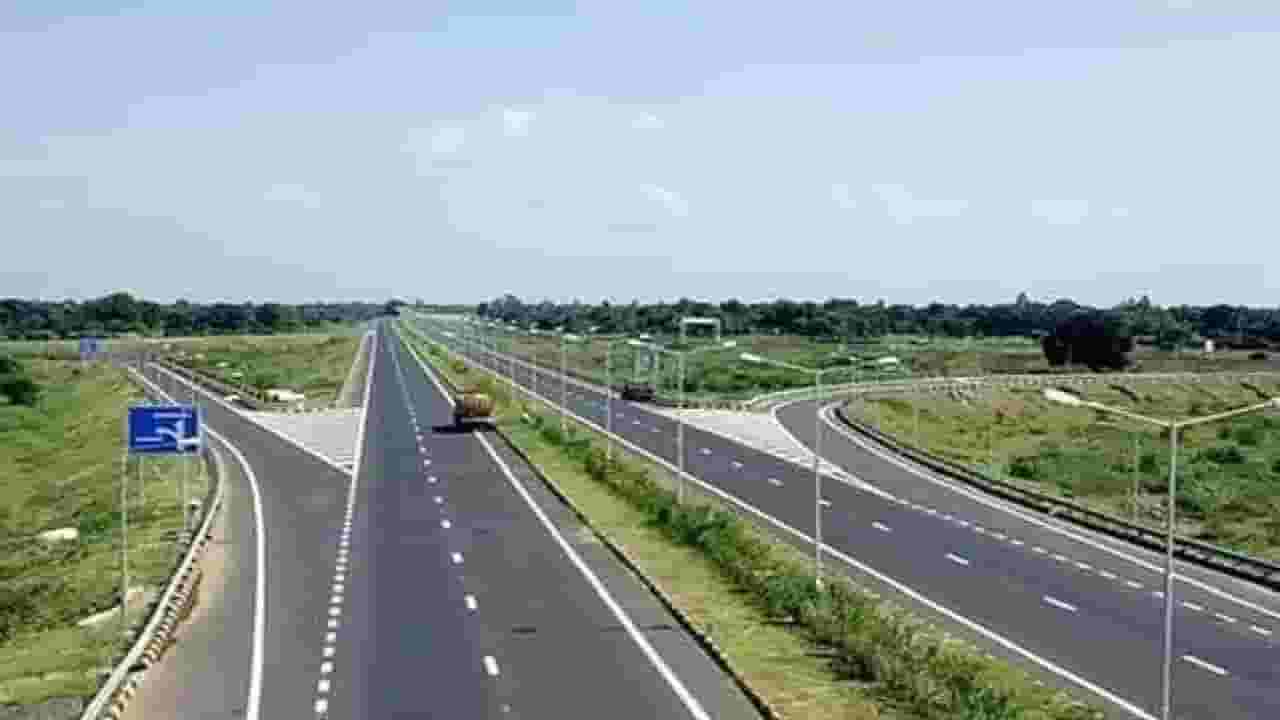 Samruddhi Expressway : देशातला सर्वात मोठा बोगदा, 32 मोठे पूल; समृद्धीच्या शेवटच्या टप्प्याचं आज लोकार्पण Samruddhi Expressway : देशातला सर्वात मोठा बोगदा, 32 मोठे पूल; समृद्धीच्या शेवटच्या टप्प्याचं आज लोकार्पण