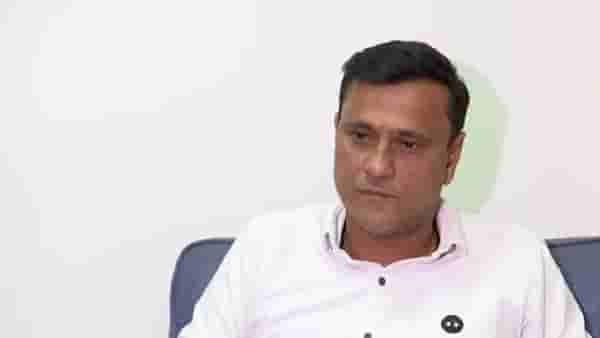 Sandeep Deshpande : त्यांना स्वत:च्या पक्षाच्या मनातलं कळत नाही, ते..; संदीप देशपांडेंचा उद्धव ठाकरेंना टोला