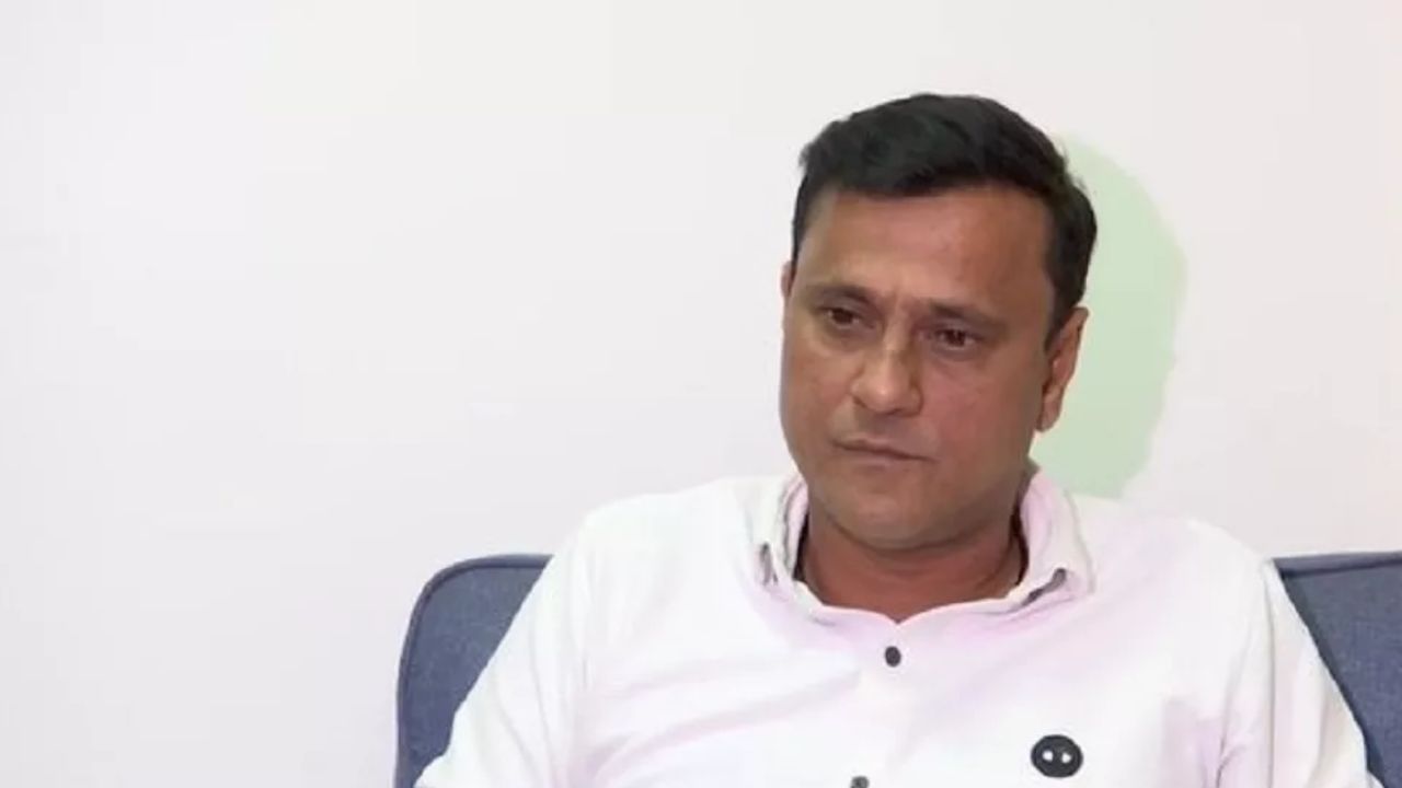 Sandeep Deshpande : त्यांना स्वत:च्या पक्षाच्या मनातलं कळत नाही, ते..; संदीप देशपांडेंचा उद्धव ठाकरेंना टोला