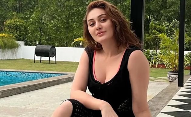 अंबोली पोलिसांच्या प्राथमिक तपासातून ही माहिती समोर आली आहे.दरम्यान, शेफालीच्या मृतदेहाचे शवविच्छेदन केल्यानंतर तिच्यावर त्याच दिवशी अंत्यसंस्कार केले होते.