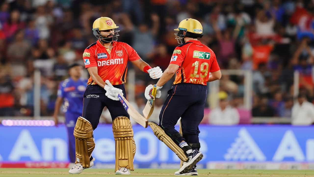 PBKS vs MI : श्रेयस-वढेराची मॅचविनिंग खेळी, पंजाबची फायनलमध्ये धडक, मुंबईचा 5 विकेट्सने धुव्वा