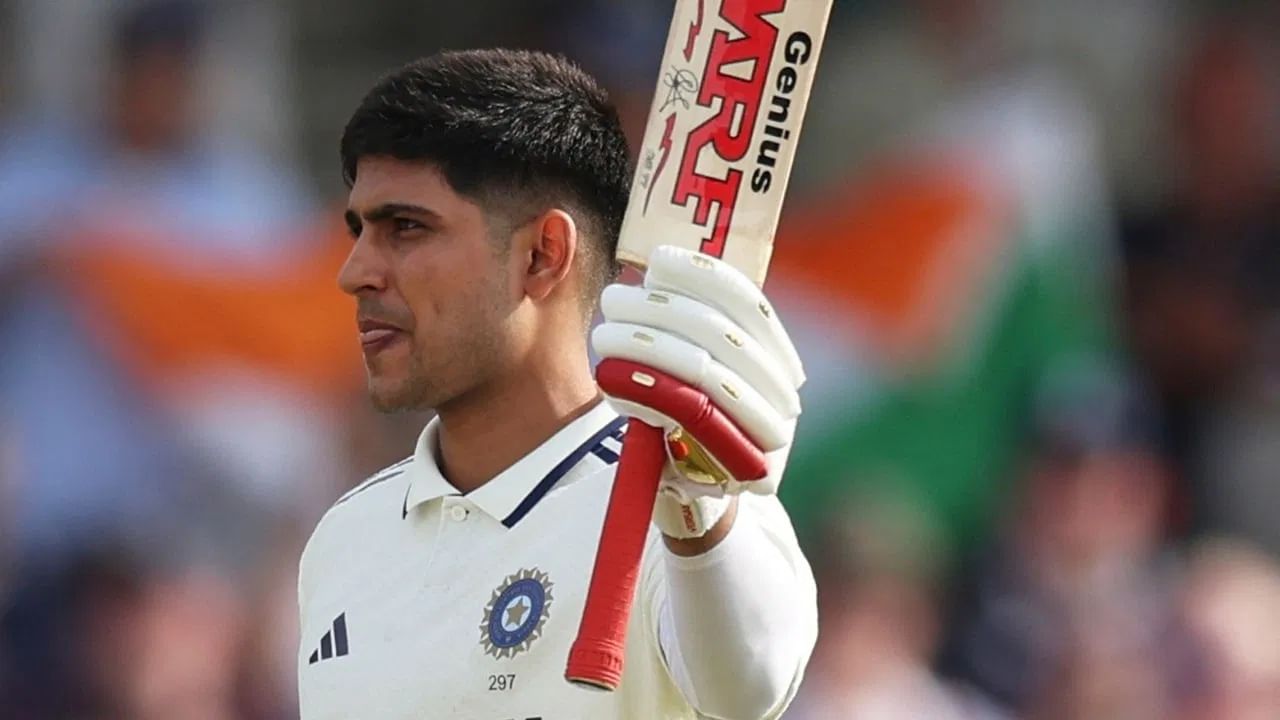 तसेच शुबमन विदेशात शतक करणारा तिसरा युवा भारतीय कर्णधारही ठरला. हा विक्रम सचिन तेंडुलकरच्या नावावर आहे. सचिनने वयाच्या 23 वर्ष 253 व्या दिवशी केला होता. तर दिग्गज कपिल देव यांनी 24 वर्ष 64 व्या दिवशी ही कामगिरी केली होती. (Photo: PTI)