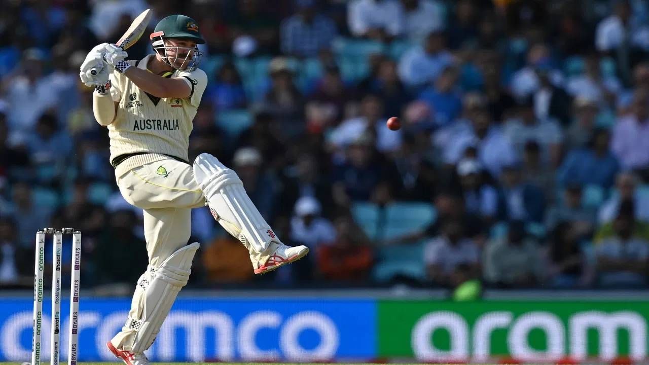 वर्ल्ड टेस्ट चॅम्पियनशिप मालिकेत सर्वाधिक सामनावीराचे पुरस्कार जिंकत ट्रेव्हिस हेडने हा विश्वविक्रम रचला आहे. कारण हेड व्यतिरिक्त इतके सारे  सामनावीराचे पुरस्कार मिळणारा एकही खेळाडू नाही.  ट्रेव्हिस हेडने वर्ल्ड टेस्ट चॅम्पियनशिपमध्ये खेळलेल्या 50  सामन्यांमध्ये 10 वेळा मॅन ऑफ द मॅच पुरस्कार जिंकून इतिहास रचला आहे.  (PC: AFP)