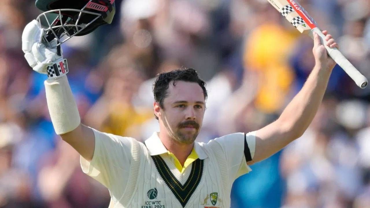 ऑस्ट्रेलियाच्या ट्रेव्हिस हेडने वेस्ट इंडिजविरुद्धच्या सामन्यात चमकदार कामगिरी केली. सामनावीराचा पुरस्कार जिंकून कसोटी क्रिकेटमध्ये एक नवा विश्वविक्रम प्रस्थापित केला आहे. (Photo- PTI)