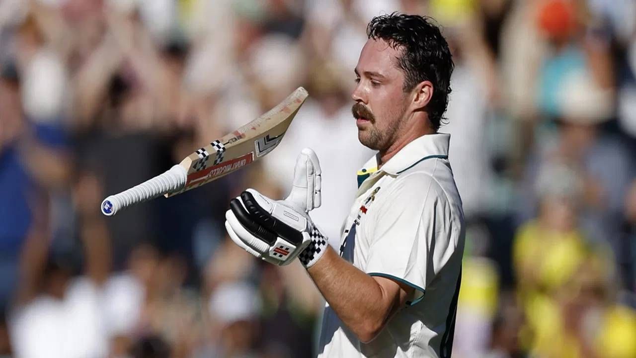 केन्सिंग्टन ओव्हल येथे झालेल्या वेस्ट इंडिजविरुद्धच्या पहिल्या कसोटी सामन्यात ट्रेव्हिस हेडने वेस्ट इंडिजच्या विजयाचं स्वप्न धूसर केलं. यासाठी ट्रेव्हिस हेडला सामनावीर पुरस्काराने सन्मानित करण्यात आले. या सामन्याच्या पहिल्या डावात हेडने 59 धावा केल्या आणि दुसऱ्या डावात 61 धावा केल्या.  (Photo- PTI)