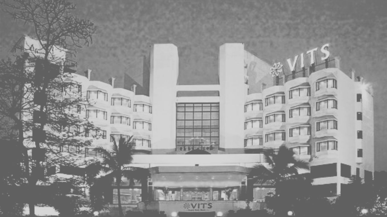 शेअर्स होल्डर कडून यासंदर्भात विशेष न्यायालयात तक्रार झाली होती. शासनाने गॅझेट नोटिफिकेशन करून प्रॉपर्टी अटॅच केली. 2018 मध्ये एमपीआयडी ऍक्ट नुसार त्या भागातील एसडीएम यांची सक्षम अधिकारी नियुक्ती करण्यात आली. ही नियुक्ती हॉटेलची लिलाव करण्यासाठी होती.