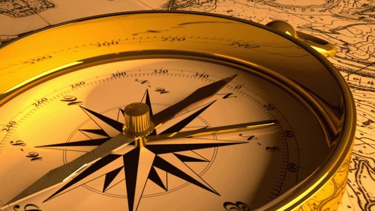 बाथरूमचे दरवाजे उघडे ठेवावेत: ज्या लोकांच्या घरात बाथरूम आहे आणि त्यांचे दरवाजे नेहमीच उघडे असतात, अशा लोकांना नेहमीच आर्थिक संकटाचा सामना करावा लागतो, म्हणून बाथरूमचे दरवाजे नेहमी बंद ठेवावेत.