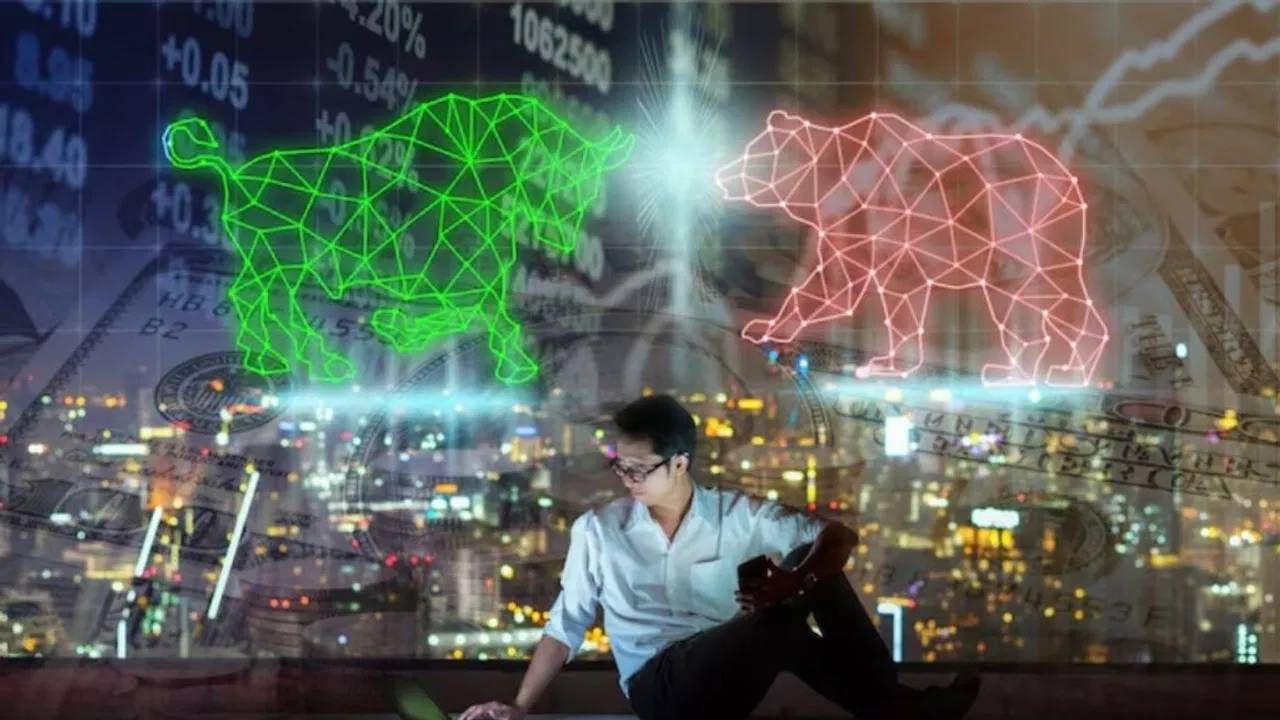 'स्वत:मध्ये केलेली गुंतवणूक ही सर्वात चांगली गुंतवणूक असते', असे बफे यांचे प्रसिद्ध वाक्य आहे. त्याचा अर्थ आपण नेहमी काही तर शिकत राहणे गरजेचे आहे. नवनवीन शिक्षण, कौशल्य आत्मसात करणे आवश्यक आहे. त्यातून व्यक्तिमत्व घडते. .