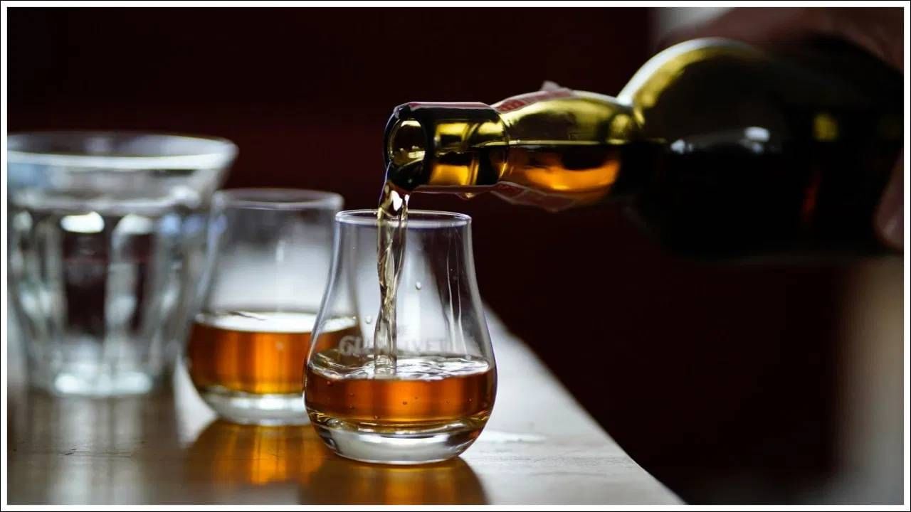 नाद खुळा! जगात भारी भारताची ही व्हिस्की, रचलं असं रेकॉर्ड की...