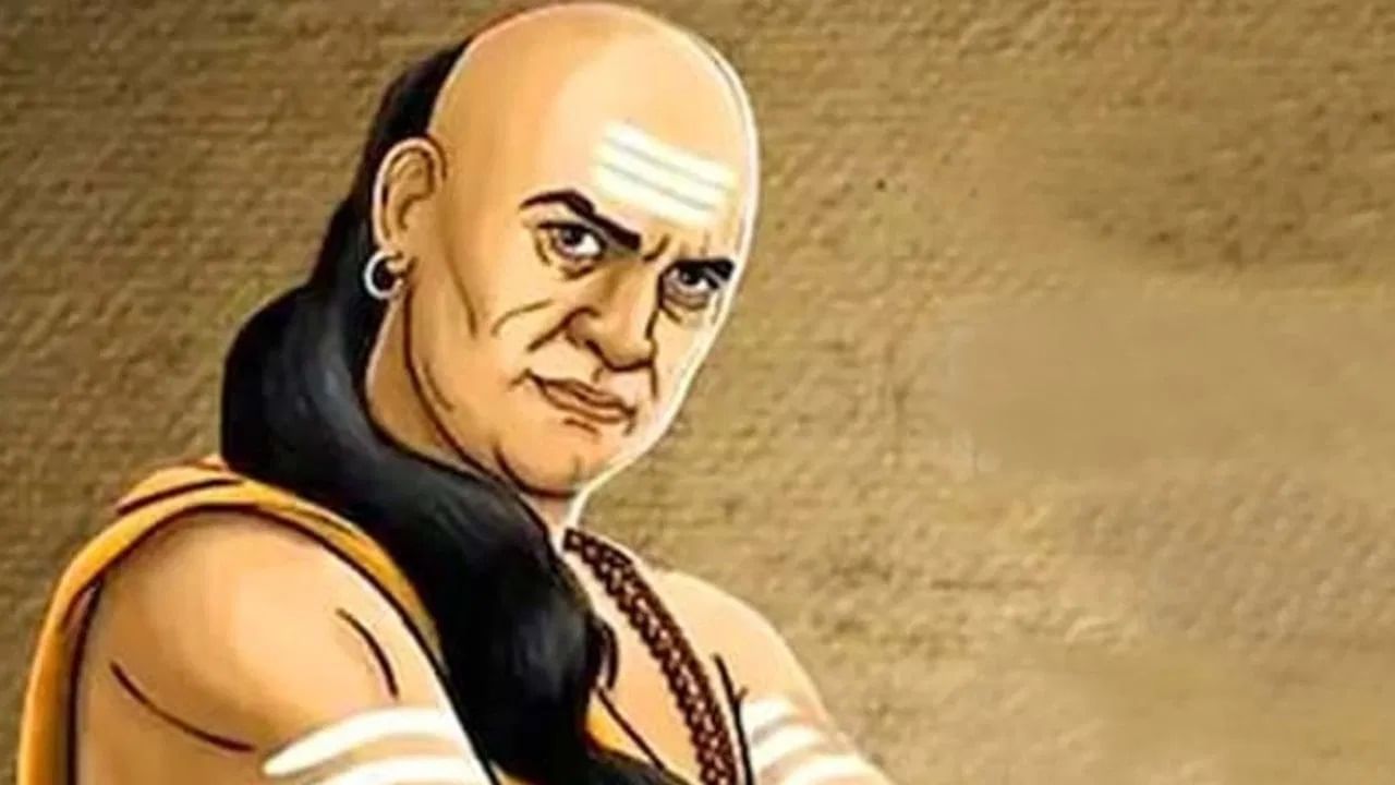 Chanakya Niti: चाणक्य म्हणतात प्रत्येक विवाहीत महिलेला आपल्या पतीकडून या 3 गोष्टी हव्या असतात Chanakya Niti: चाणक्य म्हणतात प्रत्येक विवाहीत महिलेला आपल्या पतीकडून या 3 गोष्टी हव्या असतात