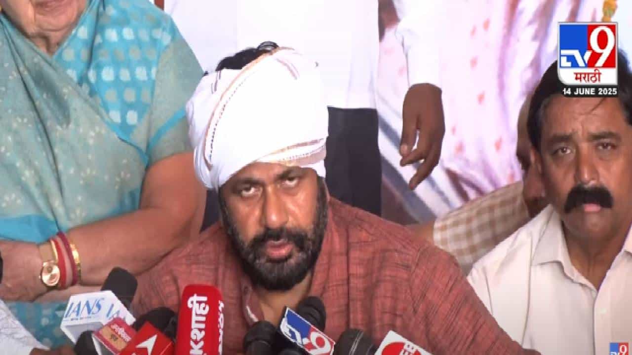 Bachchu Kadu : येत्या 16 तारखेपासून अन्नत्यागच नाहीतर तर आता... बच्चू कडूंची मोठी घोषणा काय? Bachchu Kadu : येत्या 16 तारखेपासून अन्नत्यागच नाहीतर तर आता... बच्चू कडूंची मोठी घोषणा काय?