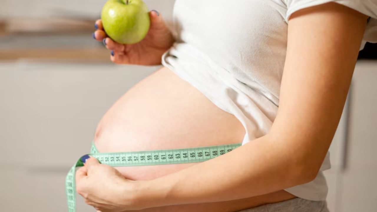 जन्मावेळी बाळाच्या जन्मानंतर नाळ कापली जाते. ती नाळ कापल्यानंतर एक विशिष्ट खूण निर्माण होते त्याला बेंबी किंवा नाभी असे म्हणतात.