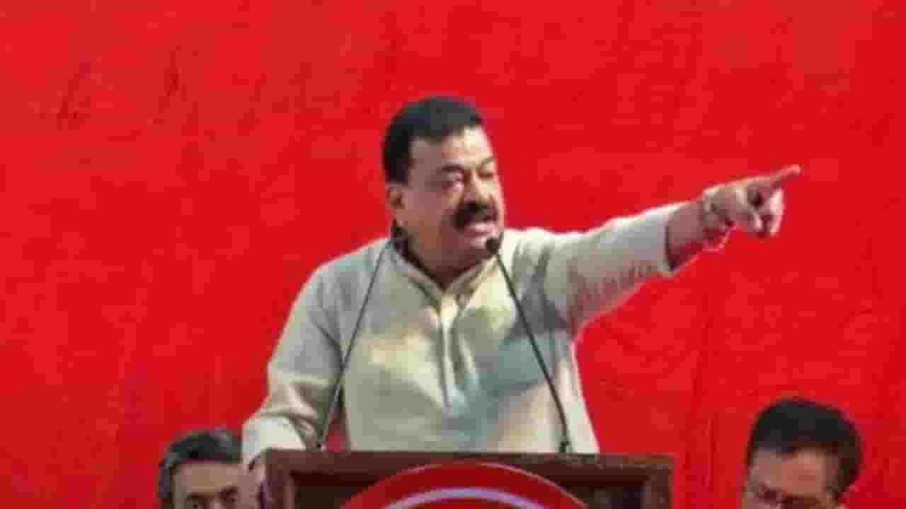 Bhaskar Jadhav : लोक फुटत असताना नेत्यांना पत्ता कसा लागत नाही? भास्कर जाधवांची 'बडव्यां'वर टीका Bhaskar Jadhav : लोक फुटत असताना नेत्यांना पत्ता कसा लागत नाही? भास्कर जाधवांची 'बडव्यां'वर टीका