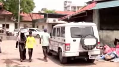 ATS Raid : प्रत्येक घरासमोर तगडा बंदोबस्त, एटीएसच्या 20 ते 25 गाड्या; बोरिवली गावात मोठी कारवाई