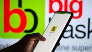 LIC ची जबरदस्त योजना! दररोज १५० रुपये गुंतवा अन् १९ लाख मिळवा