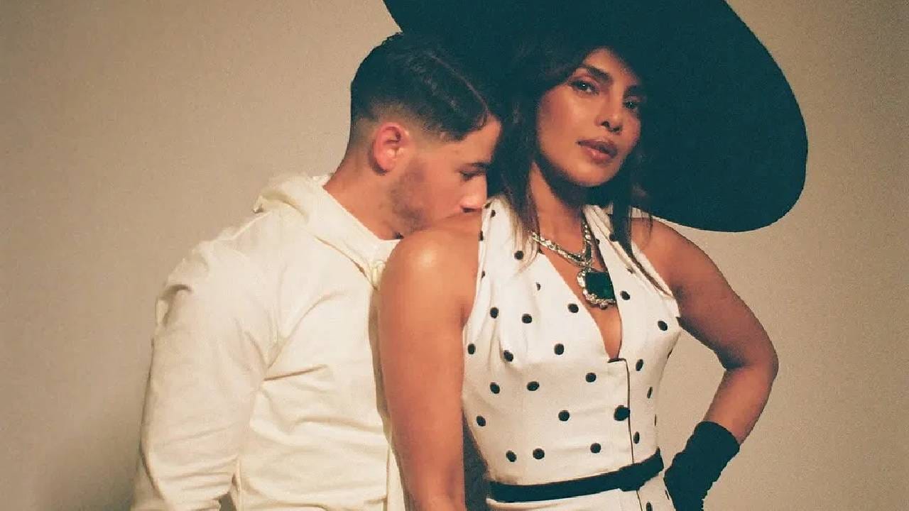 प्रियंकाने नुकतेच काही फोटो तिच्या इन्स्टाग्राम अकाऊंटवर शेअर केलेत. ते फोटो पाहून सगळेच हैराण आहेत.