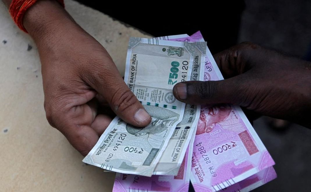 नोटाबंदीनंतर भारतात कॅश फ्लो किती वाढला? आकडे पाहून तुम्हीही हादराल!