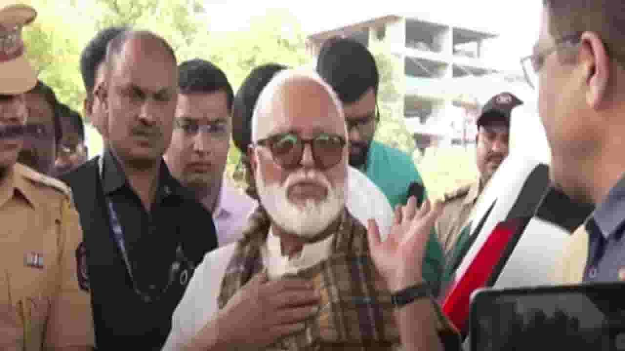 Chhagan Bhujbal : मी काय येडगावहून आलोय? झाले मला 25 वर्ष... नाशिक महापालिकेच्या अधिकाऱ्यांवर भुजबळ भडकले