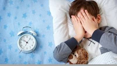 तुमचा बबड्या स्वतःहून शाळेसाठी उठून तयार होईल, फक्त टाईमटेबलमध्ये करा या गोष्टी ॲड