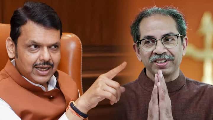 Devendra Fadnavis : ... त्यावर ठाकरेंचीच सही; इंग्रजी, हिंदी दुसरी भाषा म्हणून शिफारस, फडणवीसांनी सगळं सांगितलं Devendra Fadnavis : ... त्यावर ठाकरेंचीच सही; इंग्रजी, हिंदी दुसरी भाषा म्हणून शिफारस, फडणवीसांनी सगळं सांगितलं