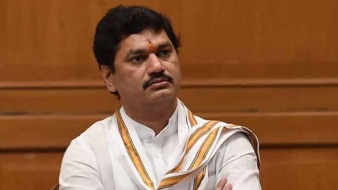 धनंजय मुंडेंना हाय कोर्टाचा आणखी एक दणका; त्या प्रकरणात मोठा निर्णय