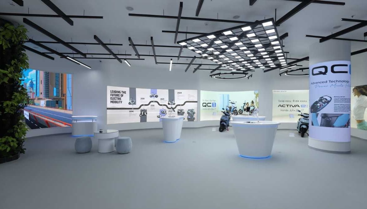 होंडाचे नवीन ईव्ही कॉन्सेप्ट स्टोअर, 678 रुपयांत मिळणार 102 किमी रेंज